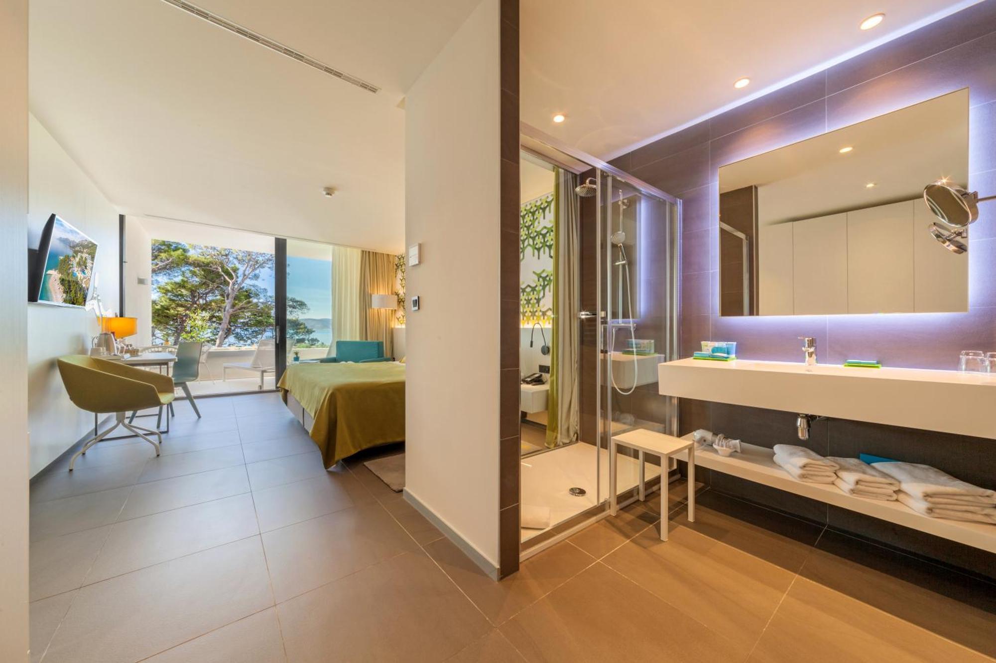 Premium Doppelzimmer zur Meerseite mit Balkon