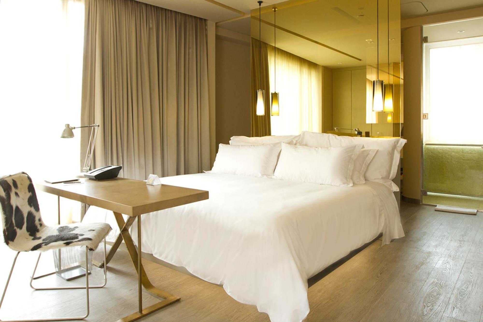 King Room,1442782240:JPEG