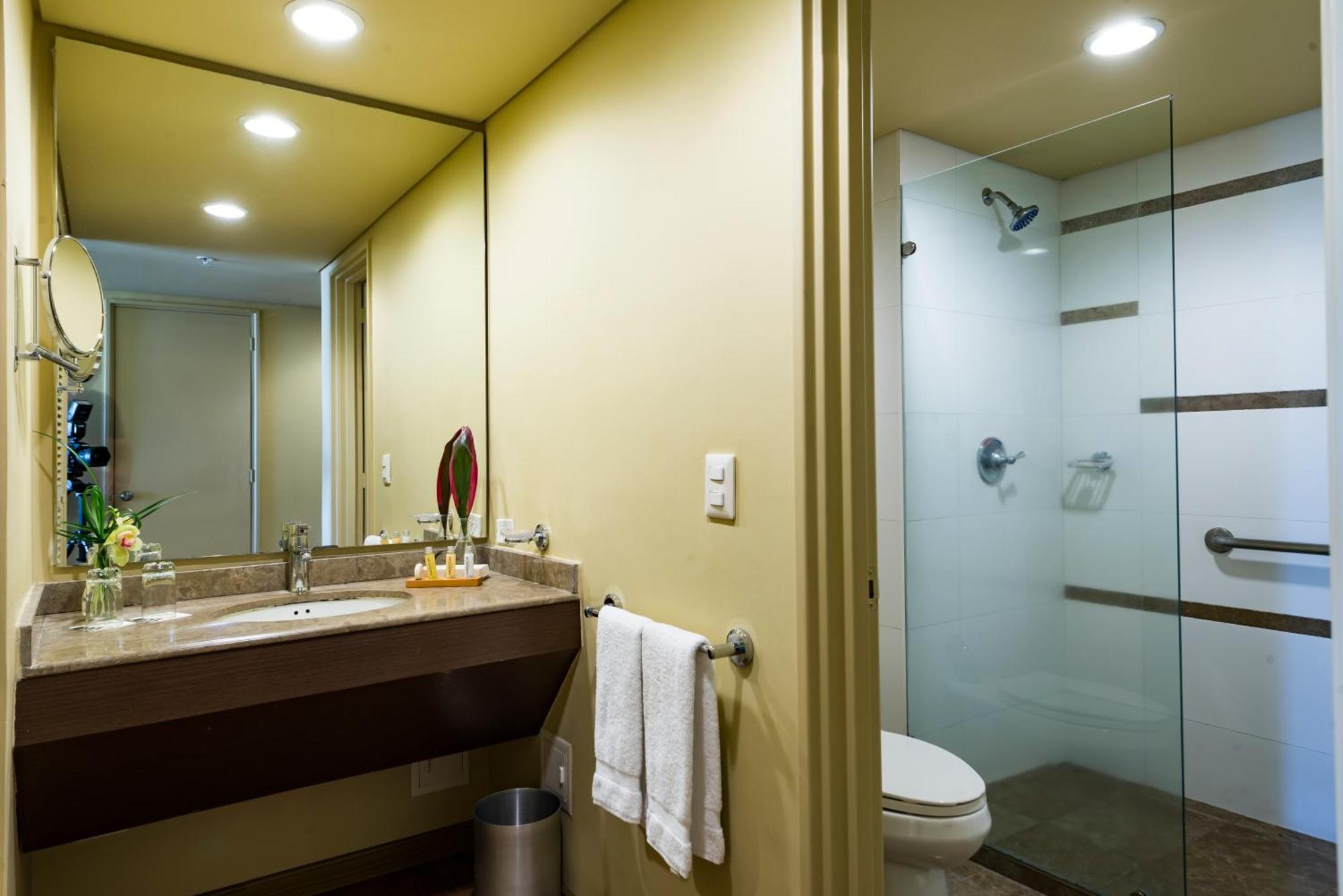 Budget Double or Twin Room No No gym No poll,1441604899:JPEG