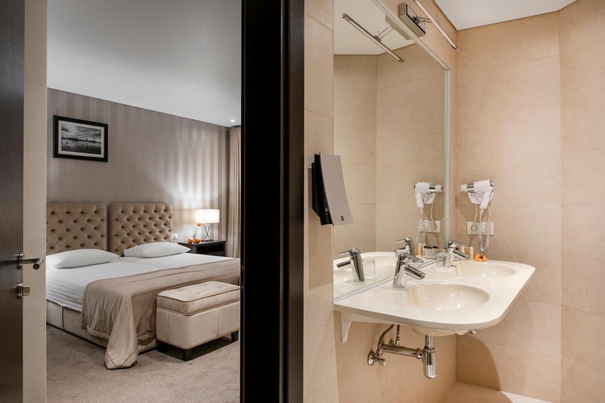 Double Room Inner Window
