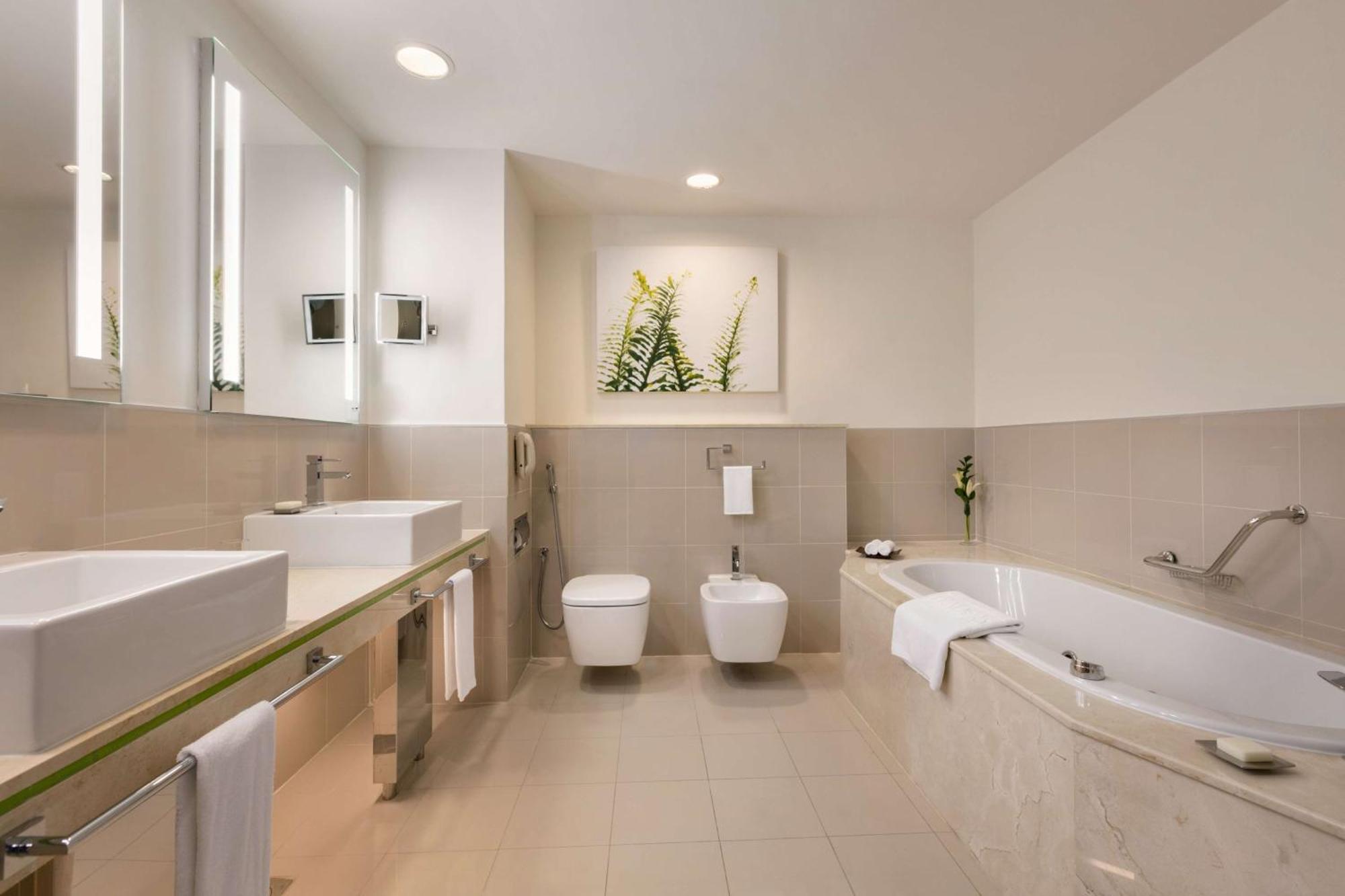 Executive Suite,1278617890:JPEG