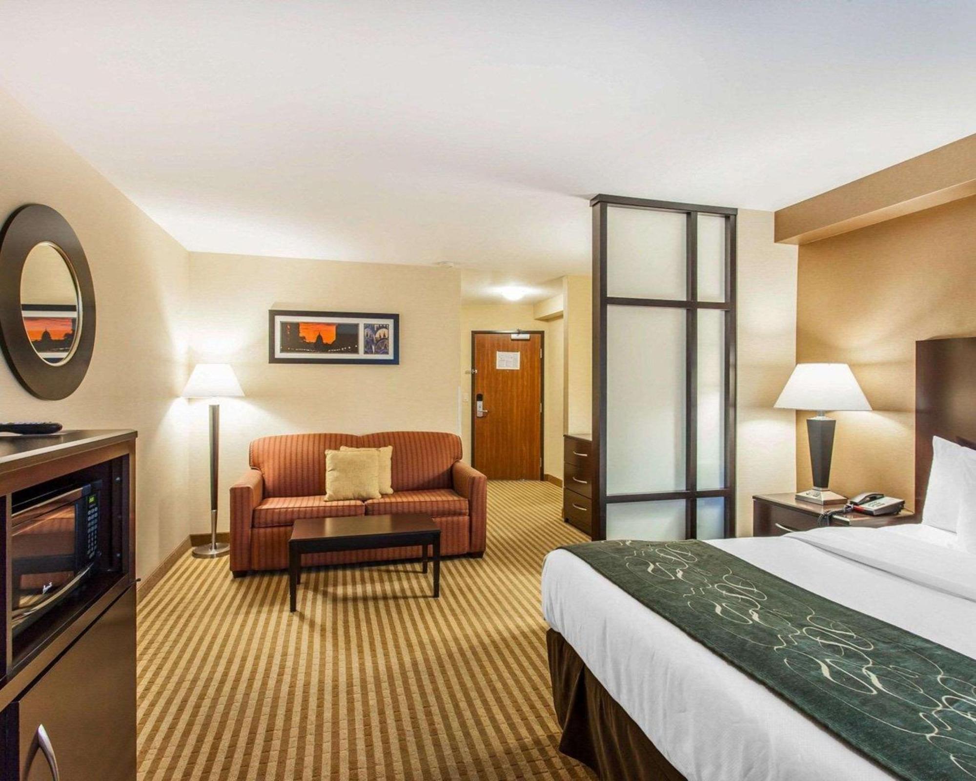 King Suite Disability Access or Non-Smoking