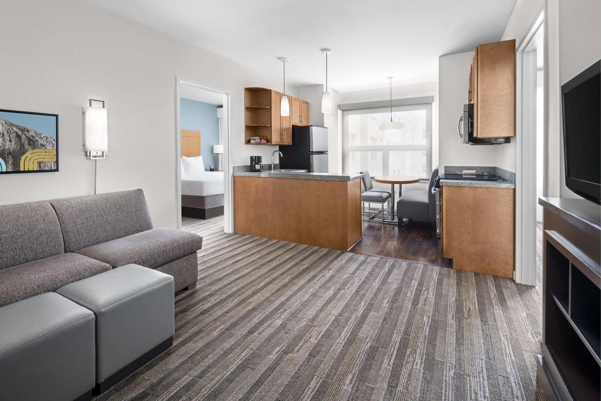 Two-Bedroom King Suite