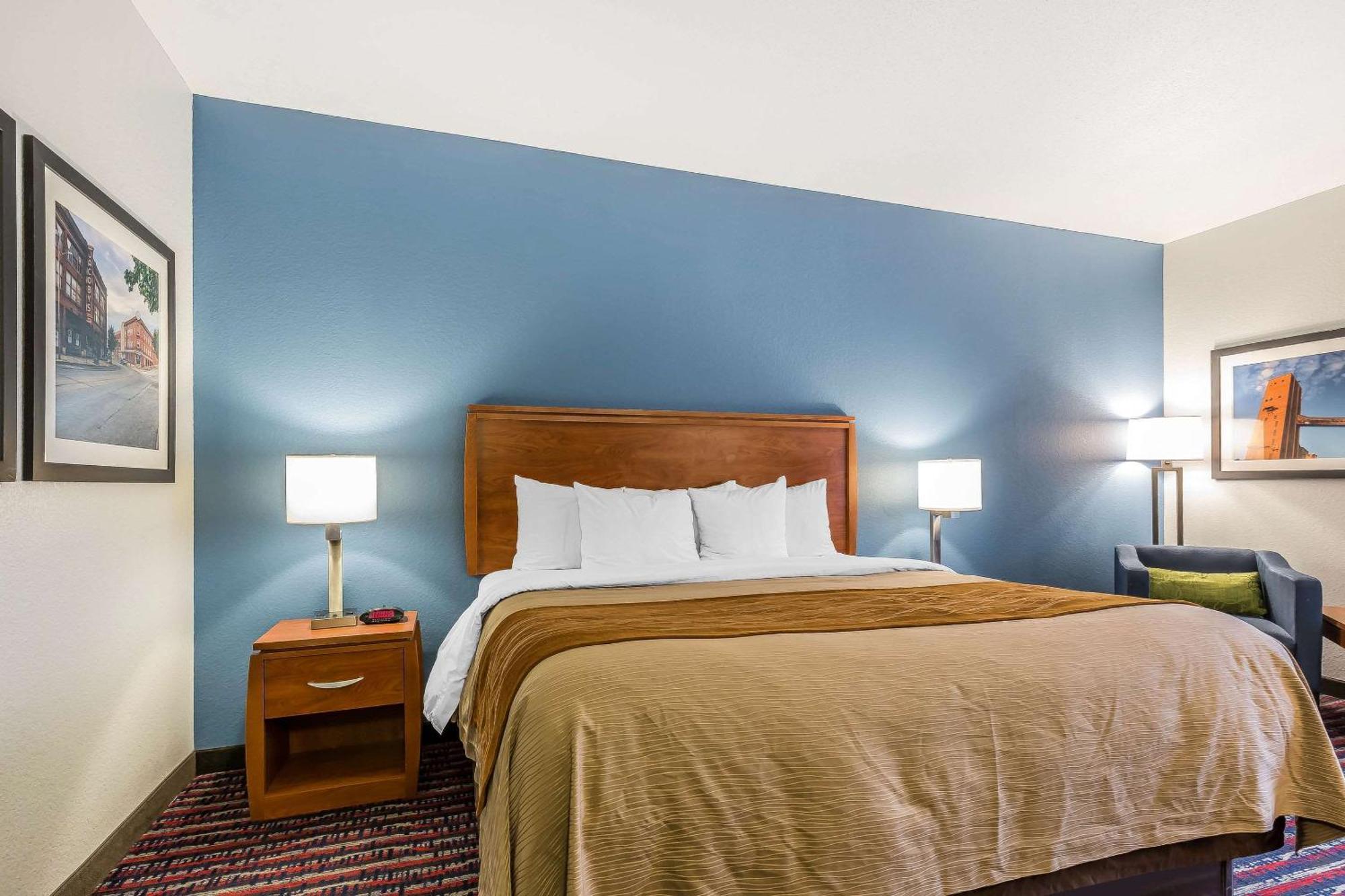 King Room - Accessible/Non-Smoking
