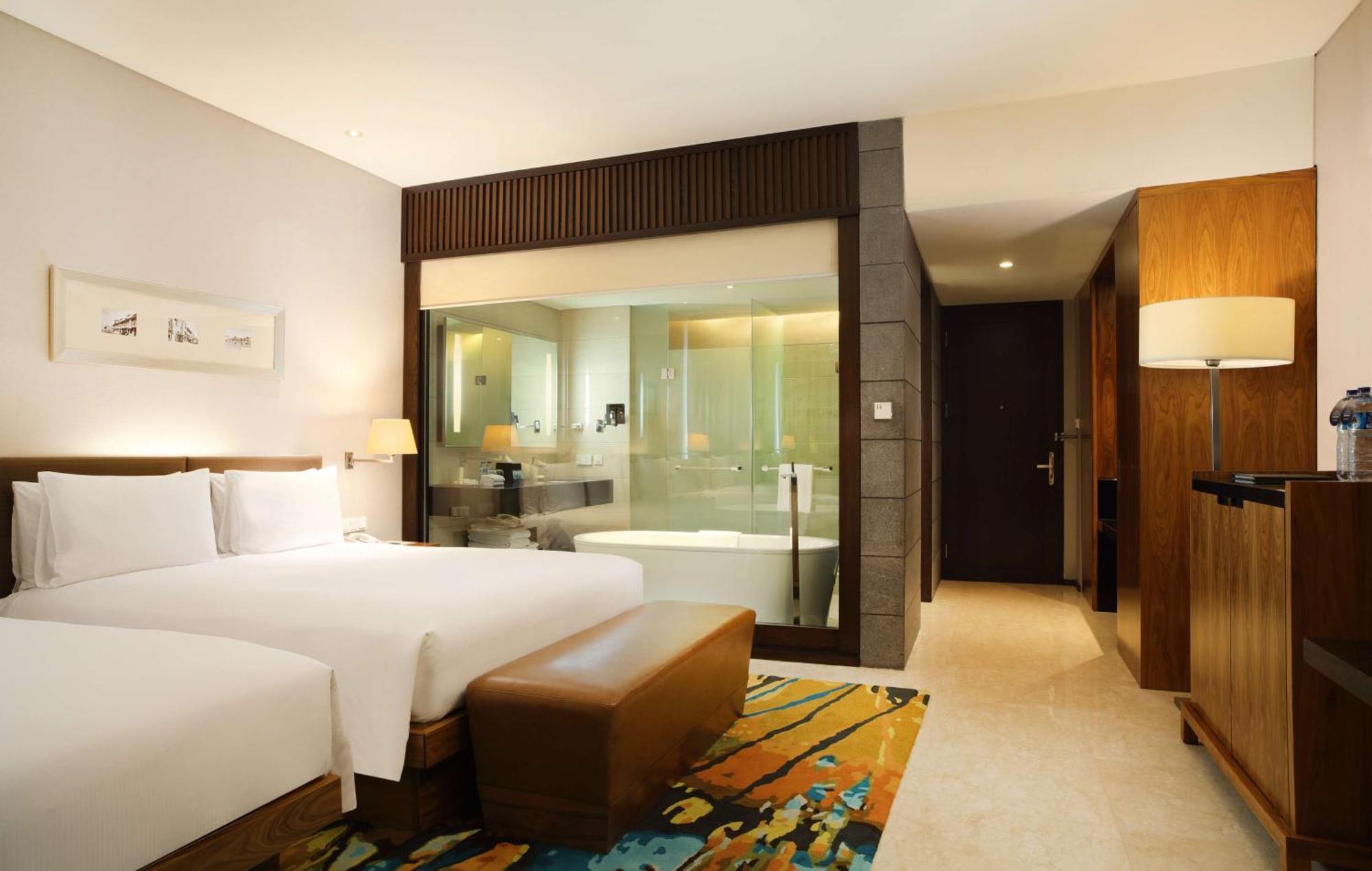 2 Queen Premium Room