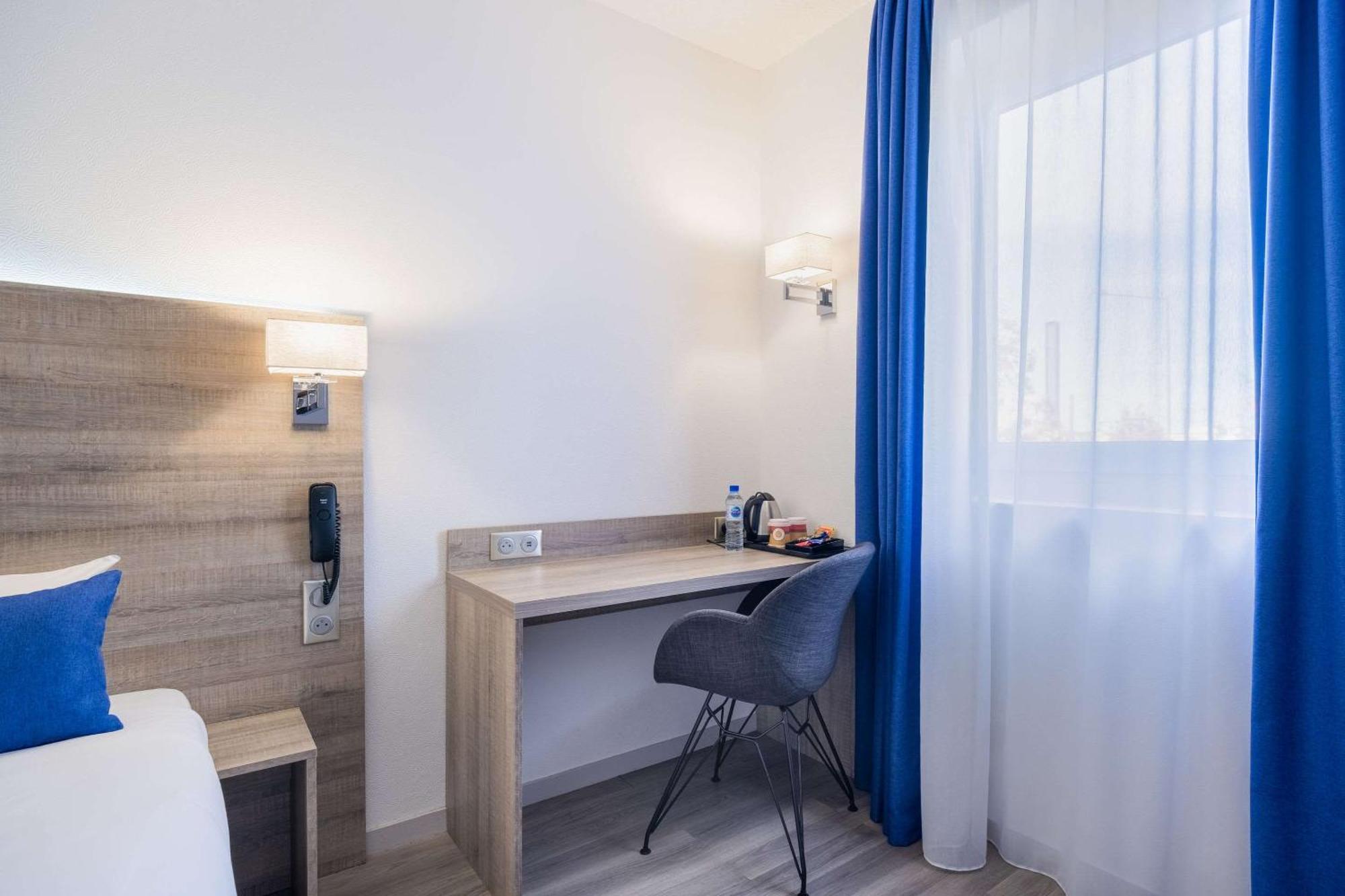 Standard Double Room,1284845071:JPEG