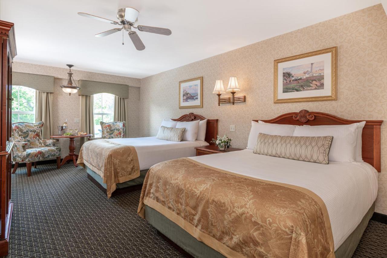 Deluxe Two Queen Room Stair Access Only,1287690826:JPEG