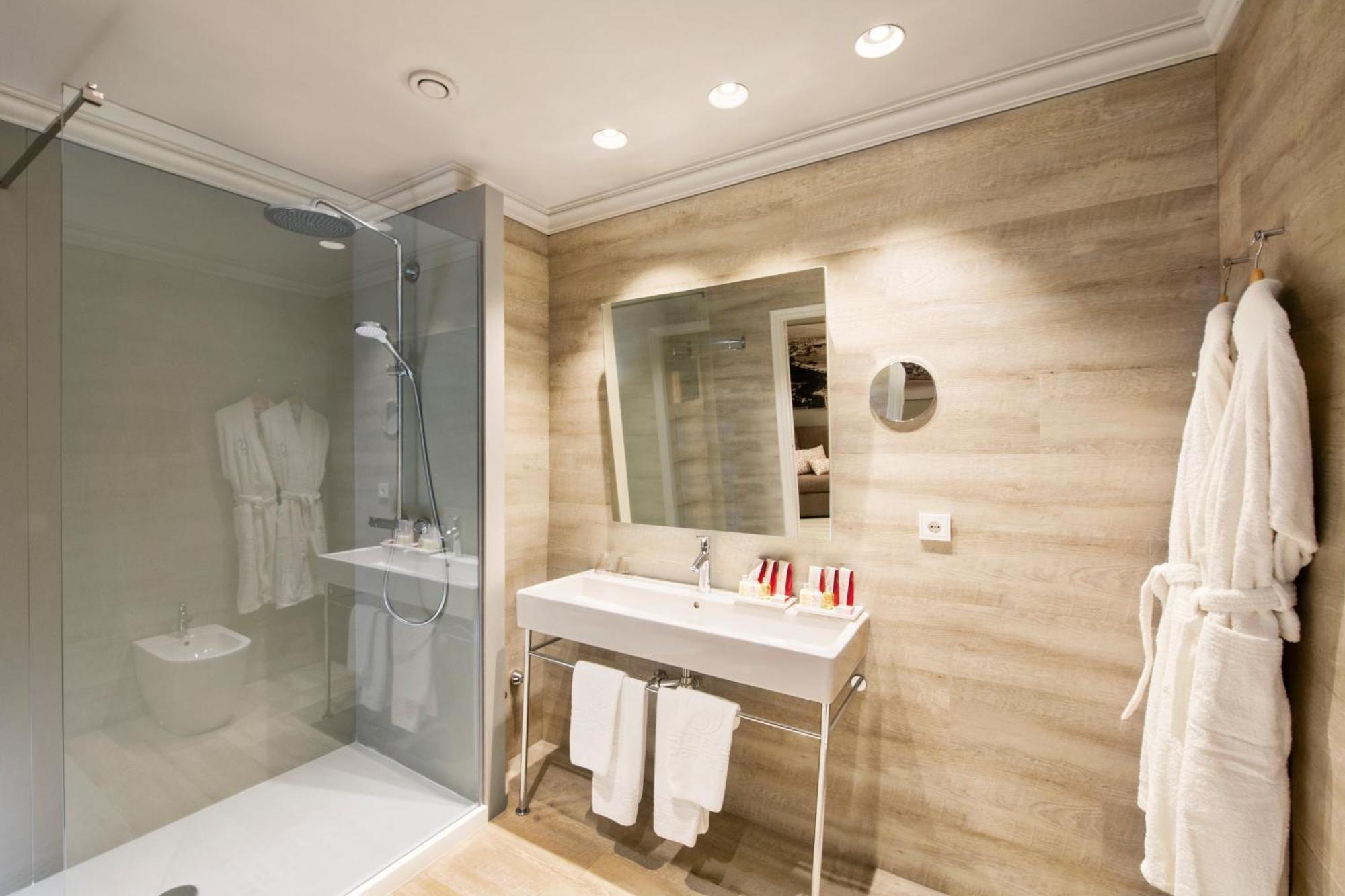 Chambre Familiale (2 Adultes et 2 Enfants)