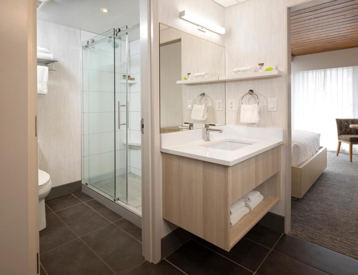 Premium Queen Room with Two Queen Beds
