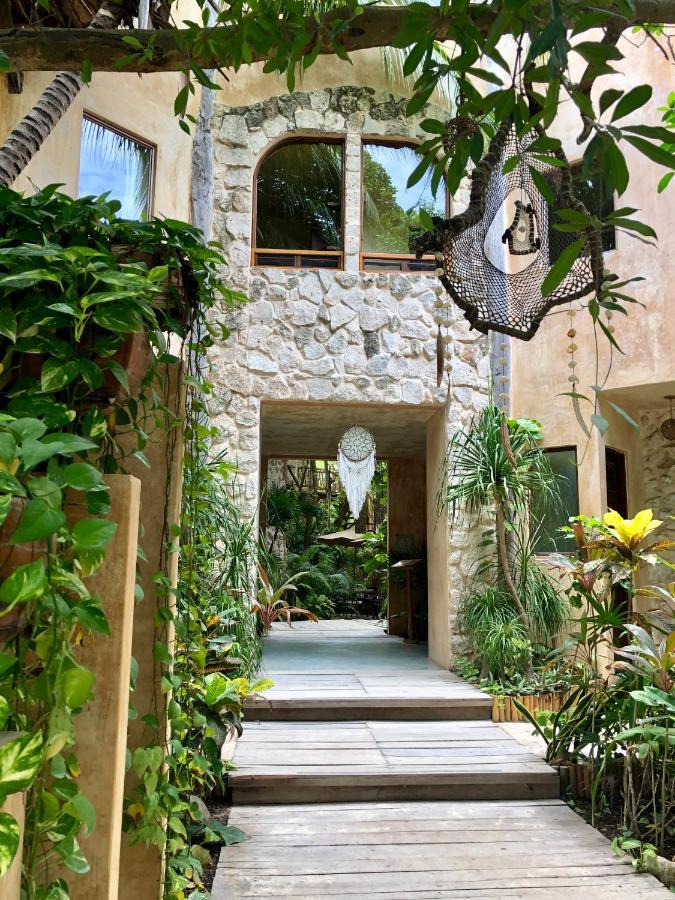 Garden Apartment,1323999043:JPEG