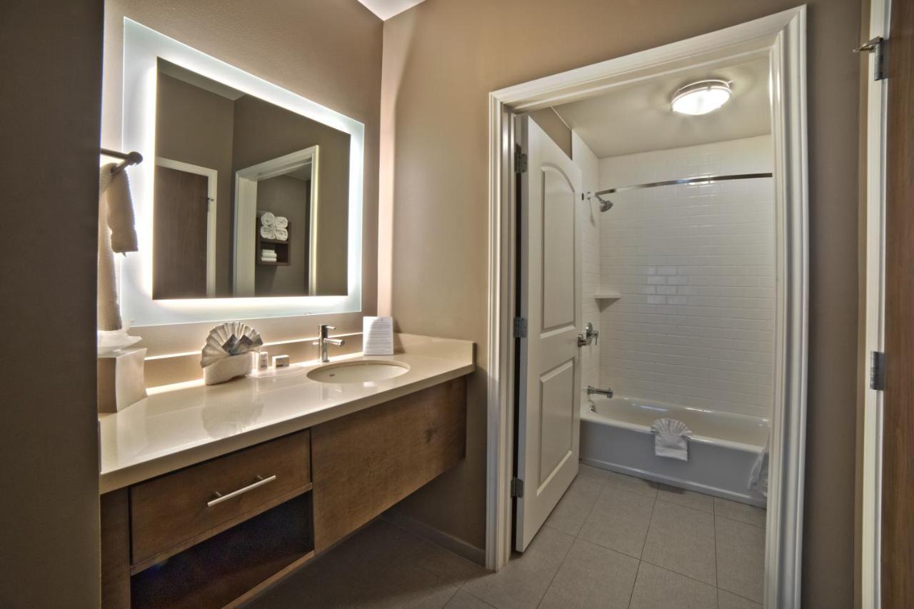 King Studio Suite