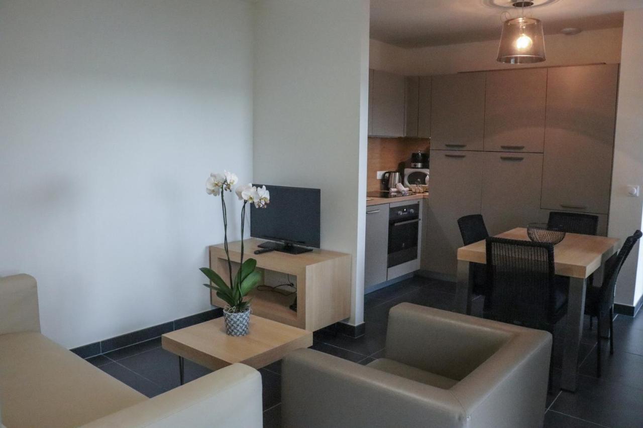 Premium Beach House Rental,1327966013:JPEG