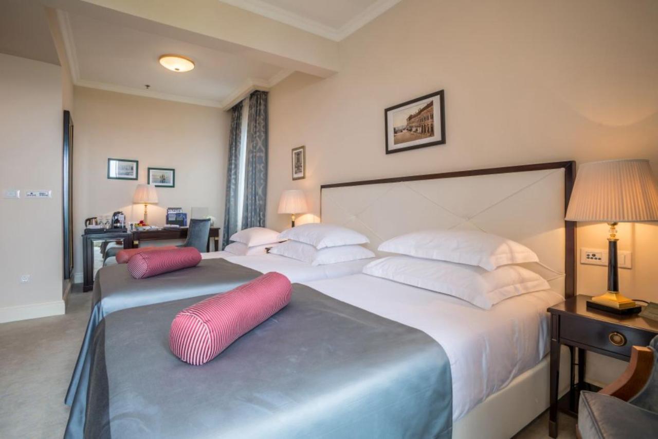 Superior Doppel- oder Zweibettzimmer mit Stadtblick