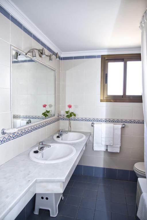 Two-Bedroom Apartment (1-6 adults)