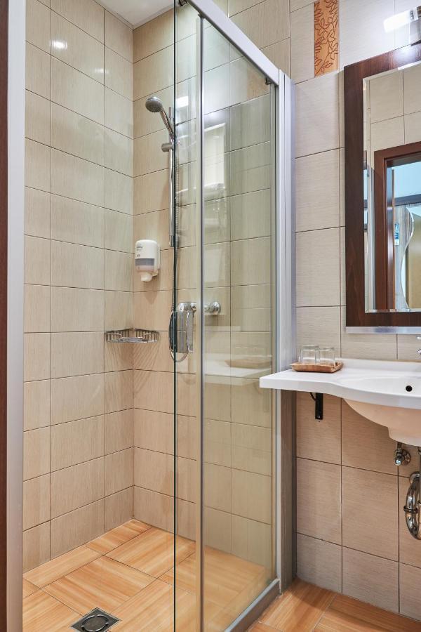 Standard Zweibettzimmer mit Zugang zum Spa