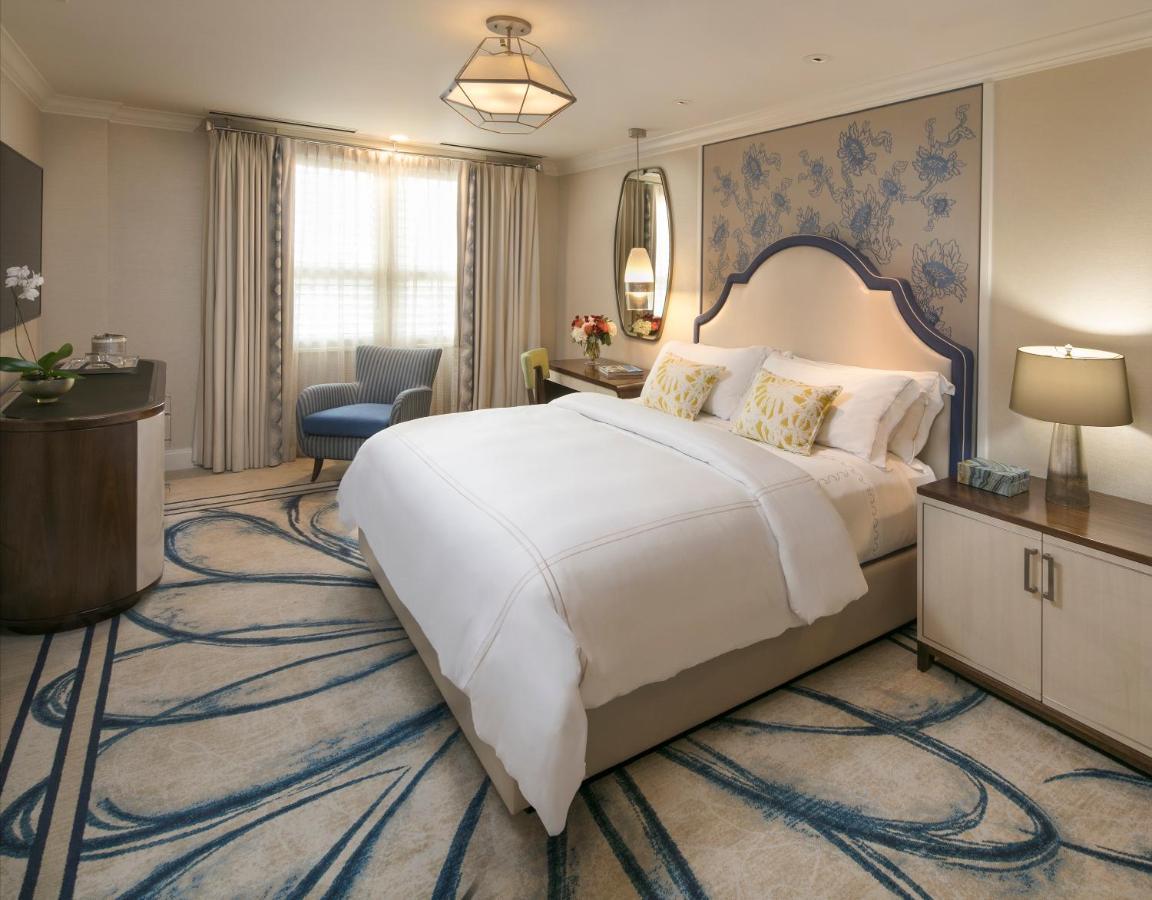 Deluxe Resort View Room with King Bed
