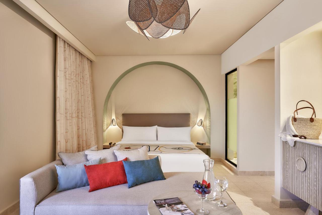 Junior Suite with Lagoon View