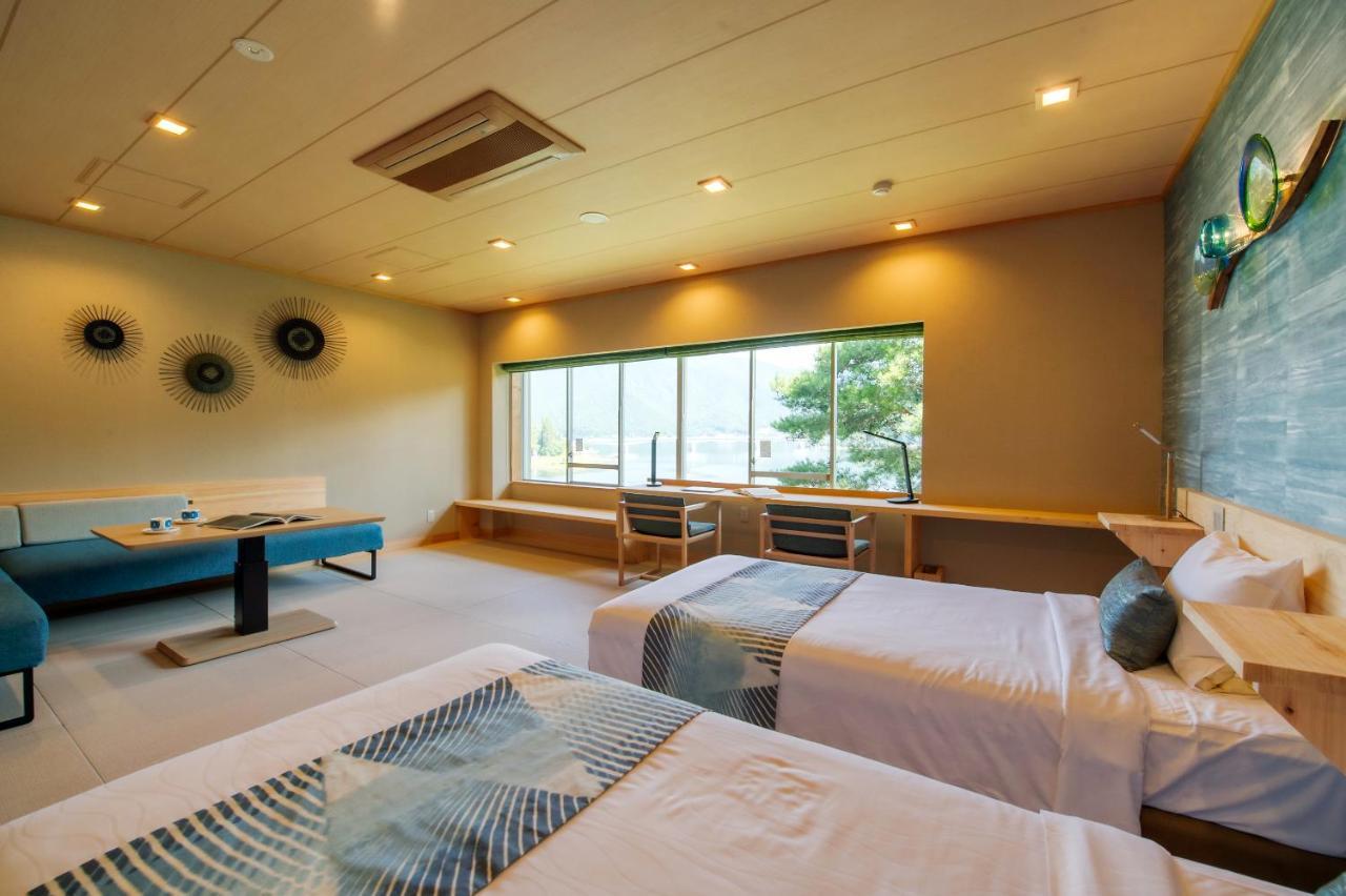 Renewal Twin Room B with Tatami Area and Lake View - Non-Smoking - West Building