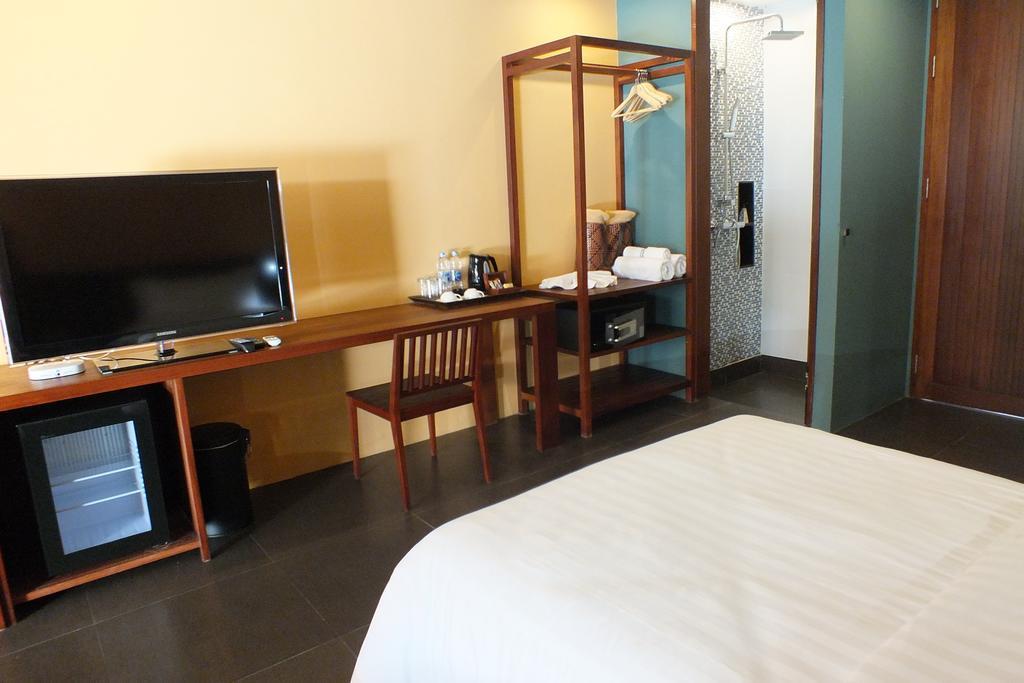 Deluxe Double or Twin Room,216053978:JPEG