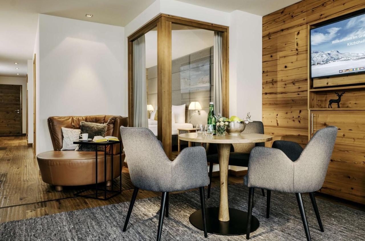 Junior Suite mit Kingsize-Bett und Alpenblick