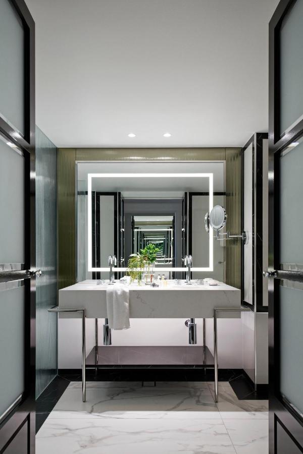 Royce Suite