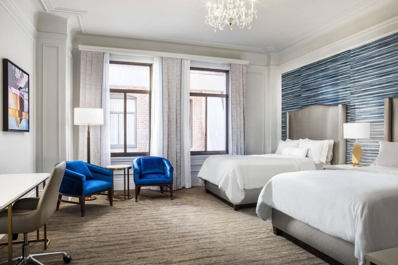 Traditionelles Zimmer mit 2 Doppelbetten und eingeschränktem Blick - Landmark