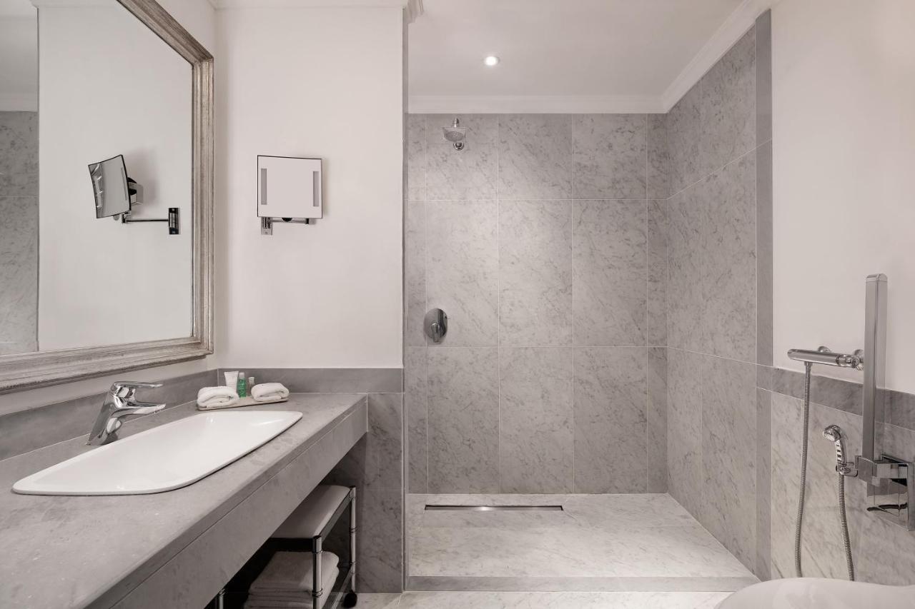 Contemporary Double Room