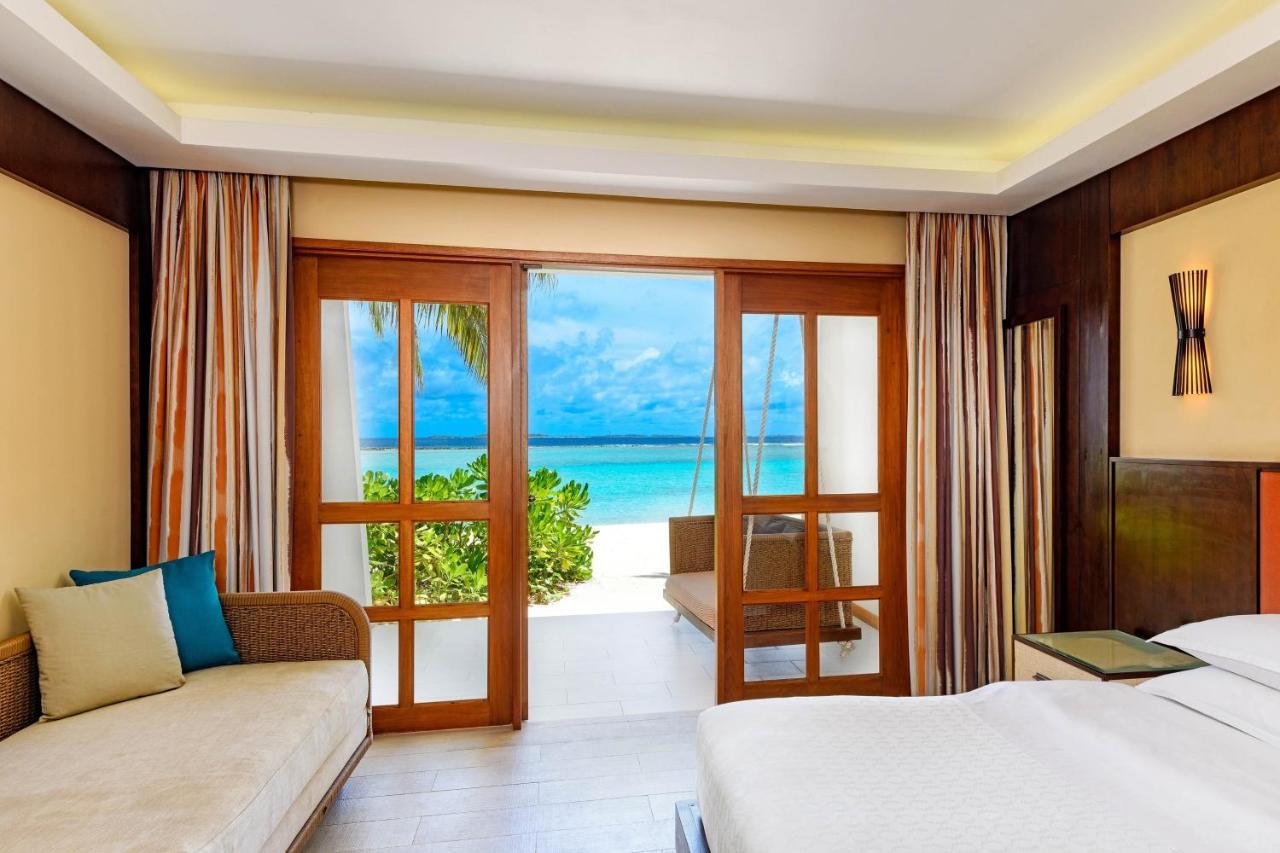 Deluxe King Room Beach View