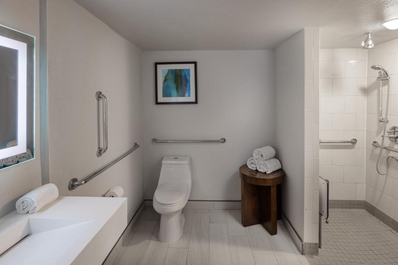 King Room - Hearing Accessible