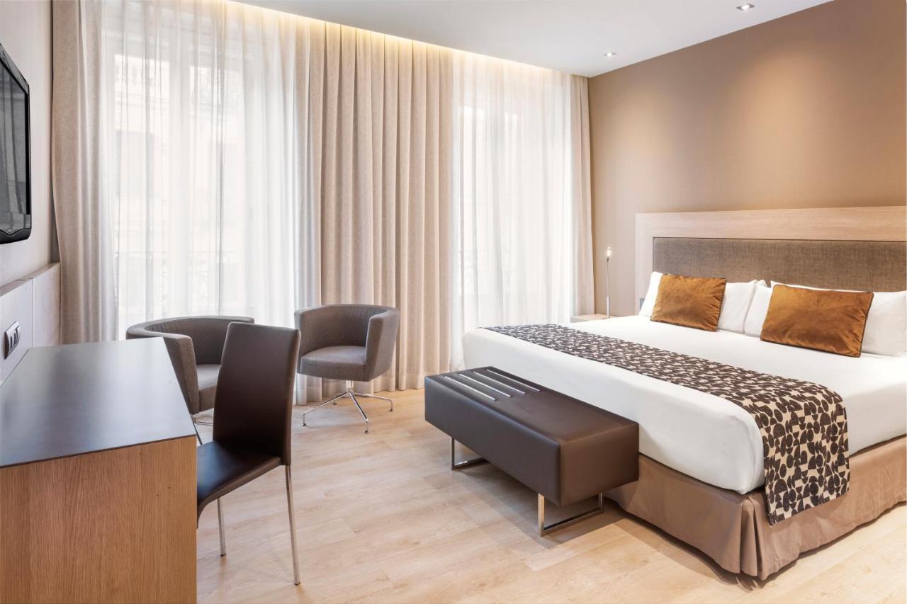 Quarto Superior com Cama de Casal ou 2 de Solteiro