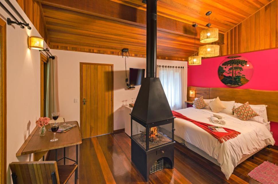 Quarto Duplo com Vista das Montanhas