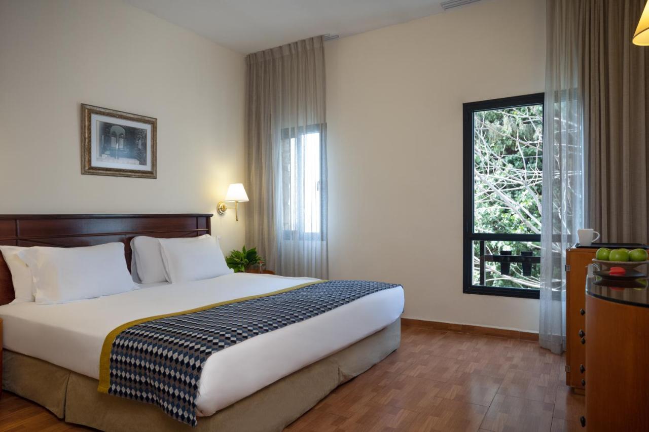 Rimon Room