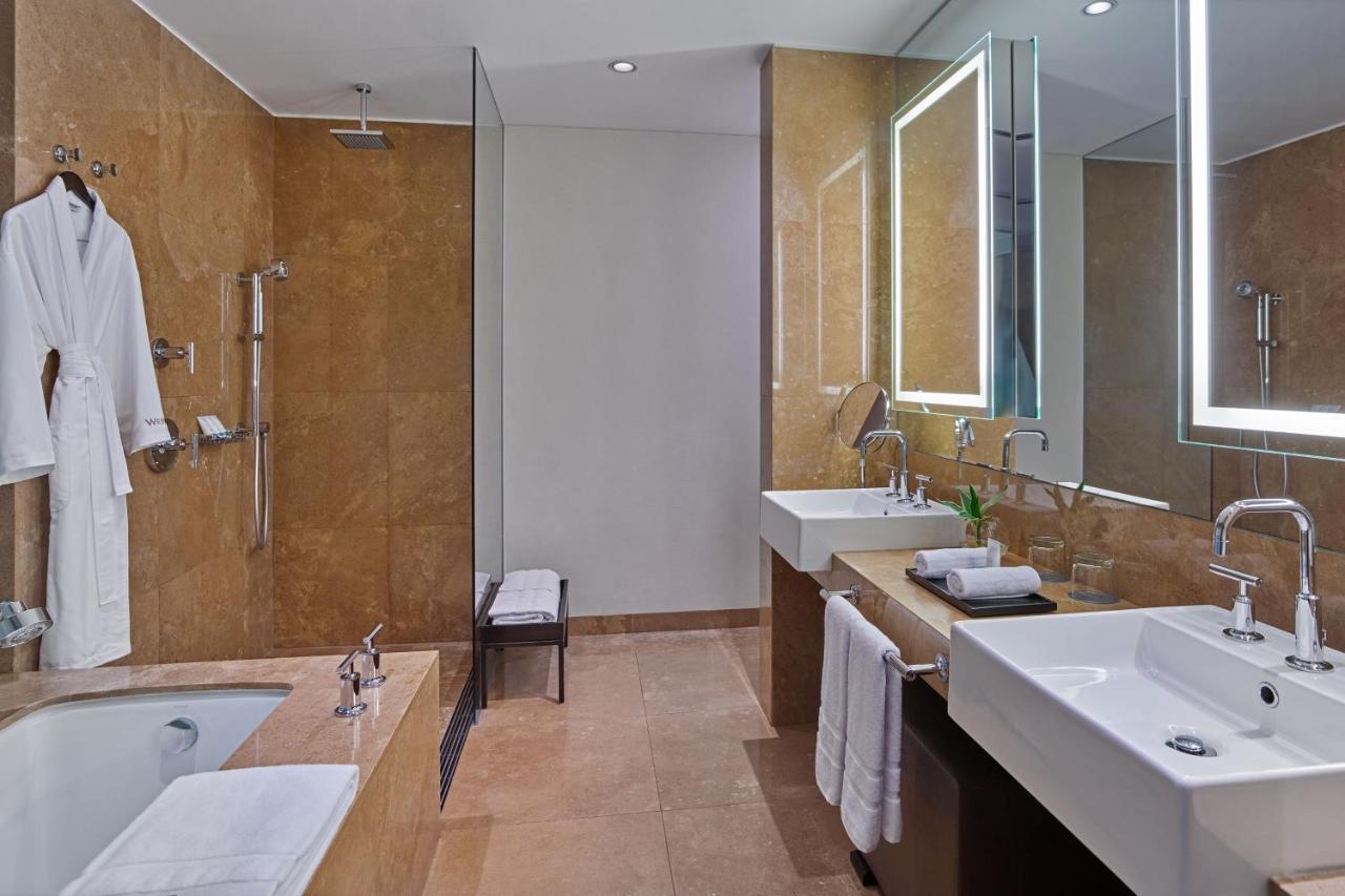 Executive Suite, Club Lounge Access, Suite, 1 King, High Floor