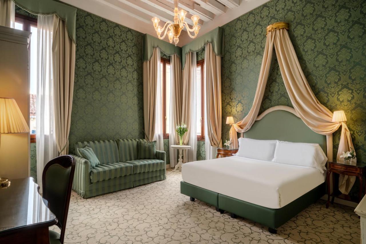 Suite with Sofa Bed and View