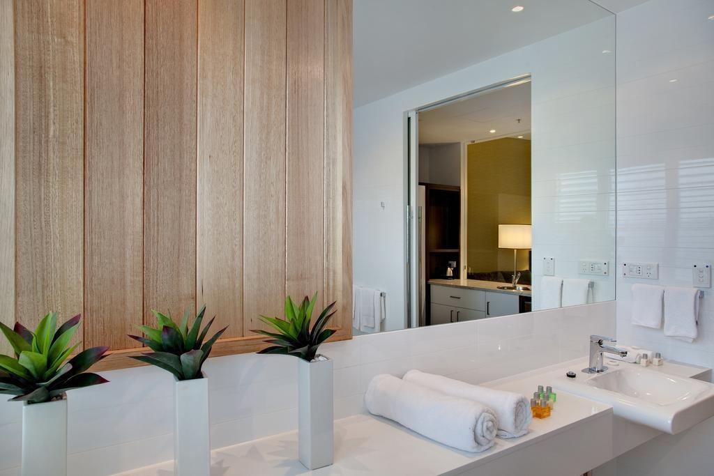 Deluxe Suite with Spa Bath