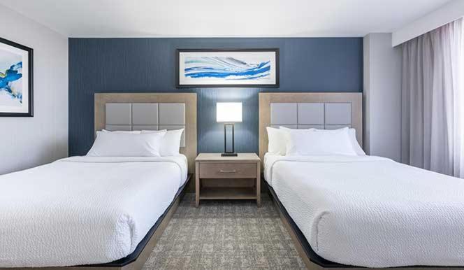One Bedroom Suite Harbour View Double Beds,1373487980:JPEG
