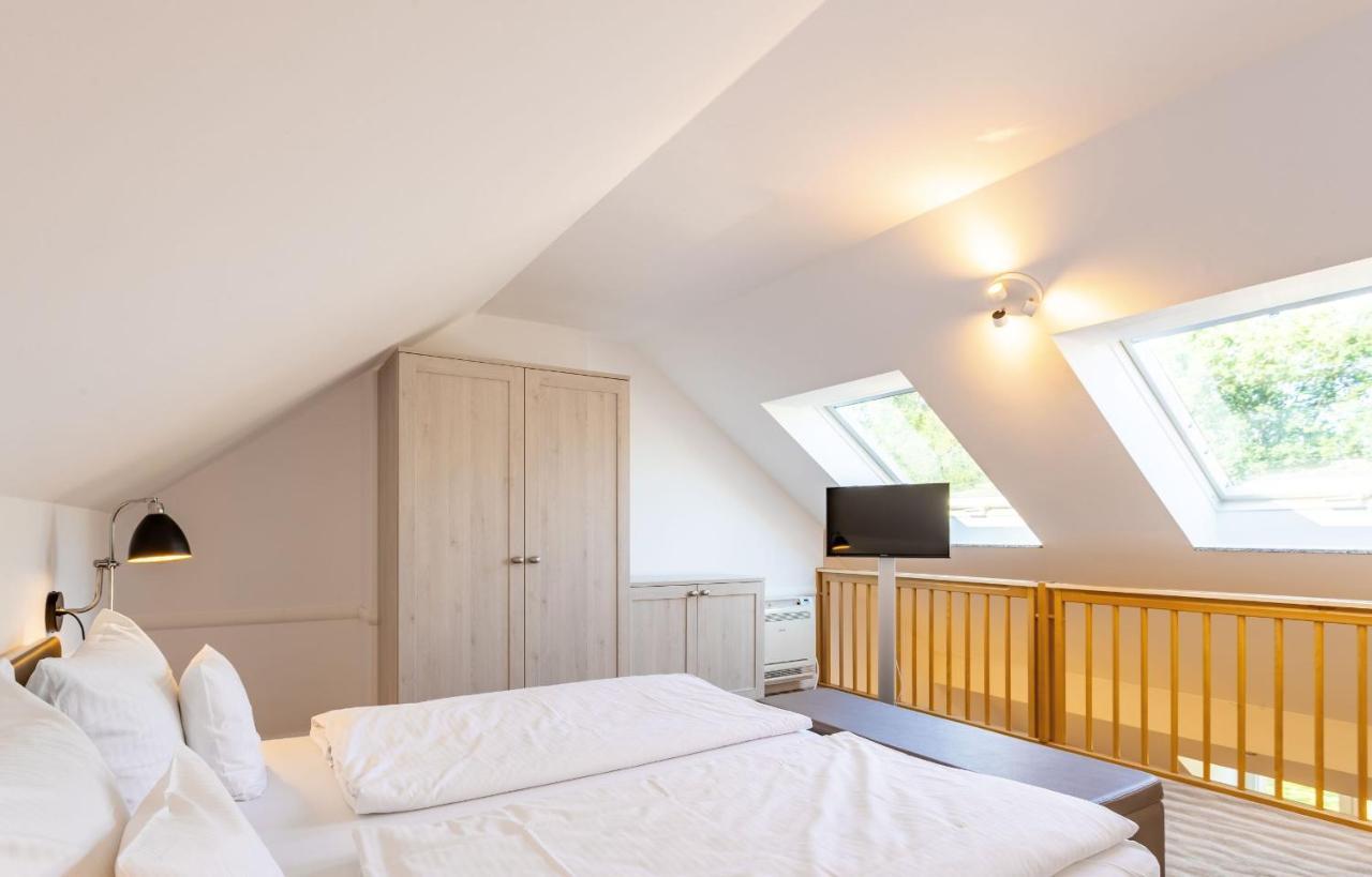 Seaside Gallery Suite