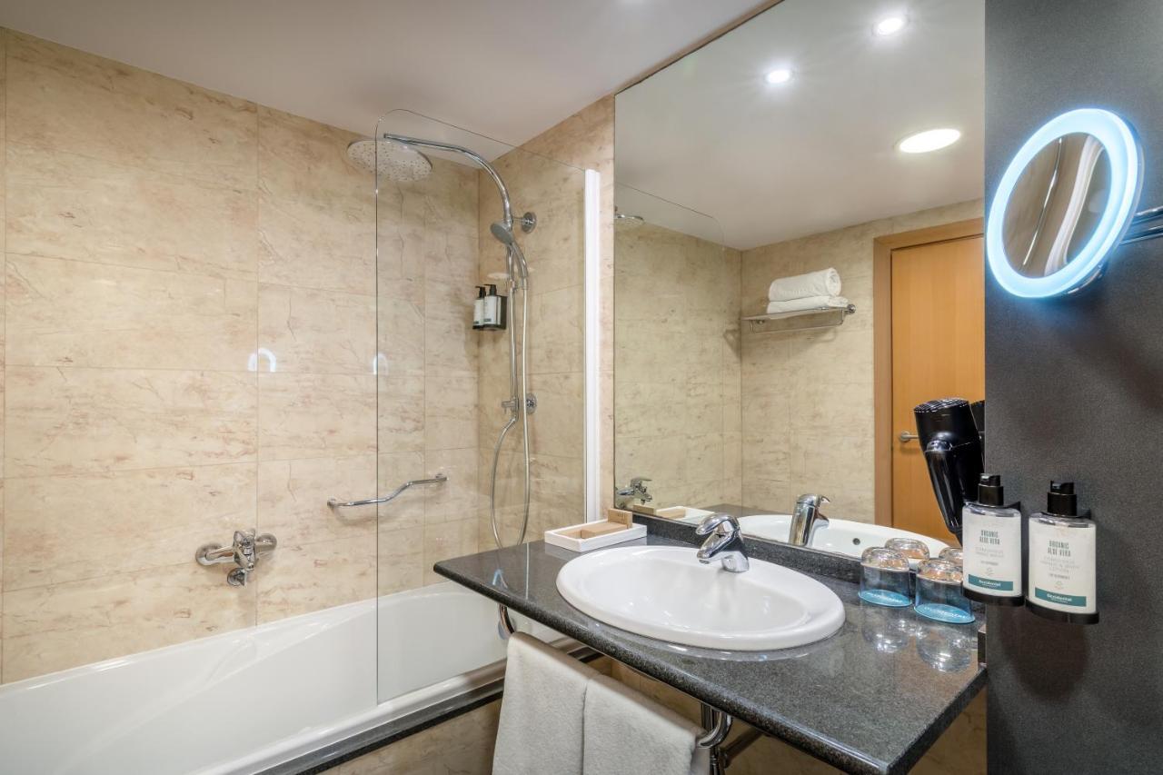Superior Double or Twin Room with Sea View