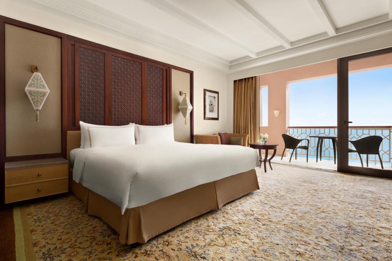 Premier King Room with Panoramic Sea View
