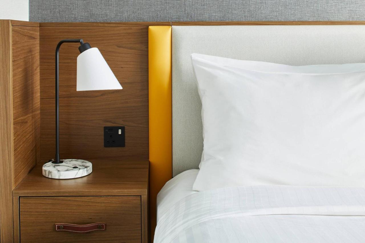 Deluxe King Room,1387972901:JPEG