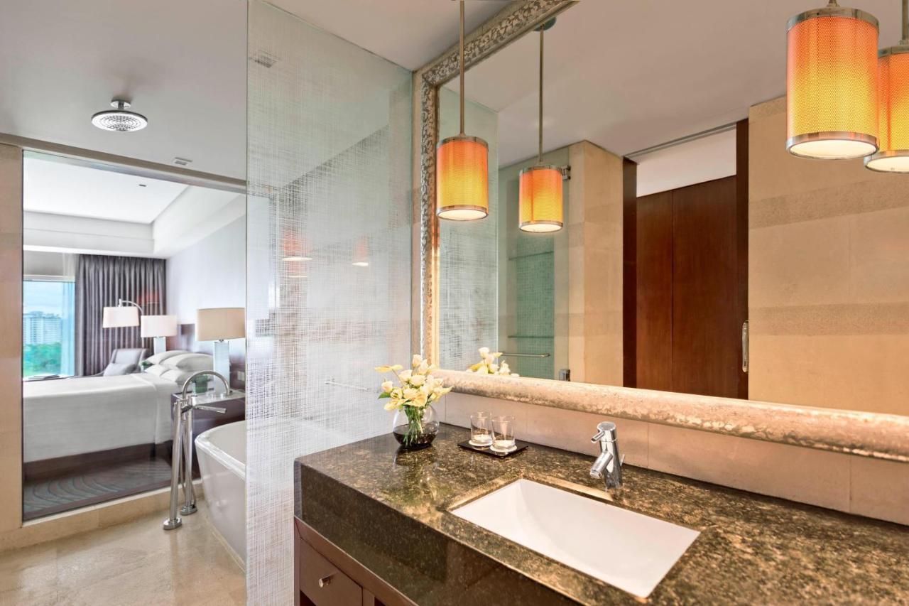 King or Double Room with Street View
