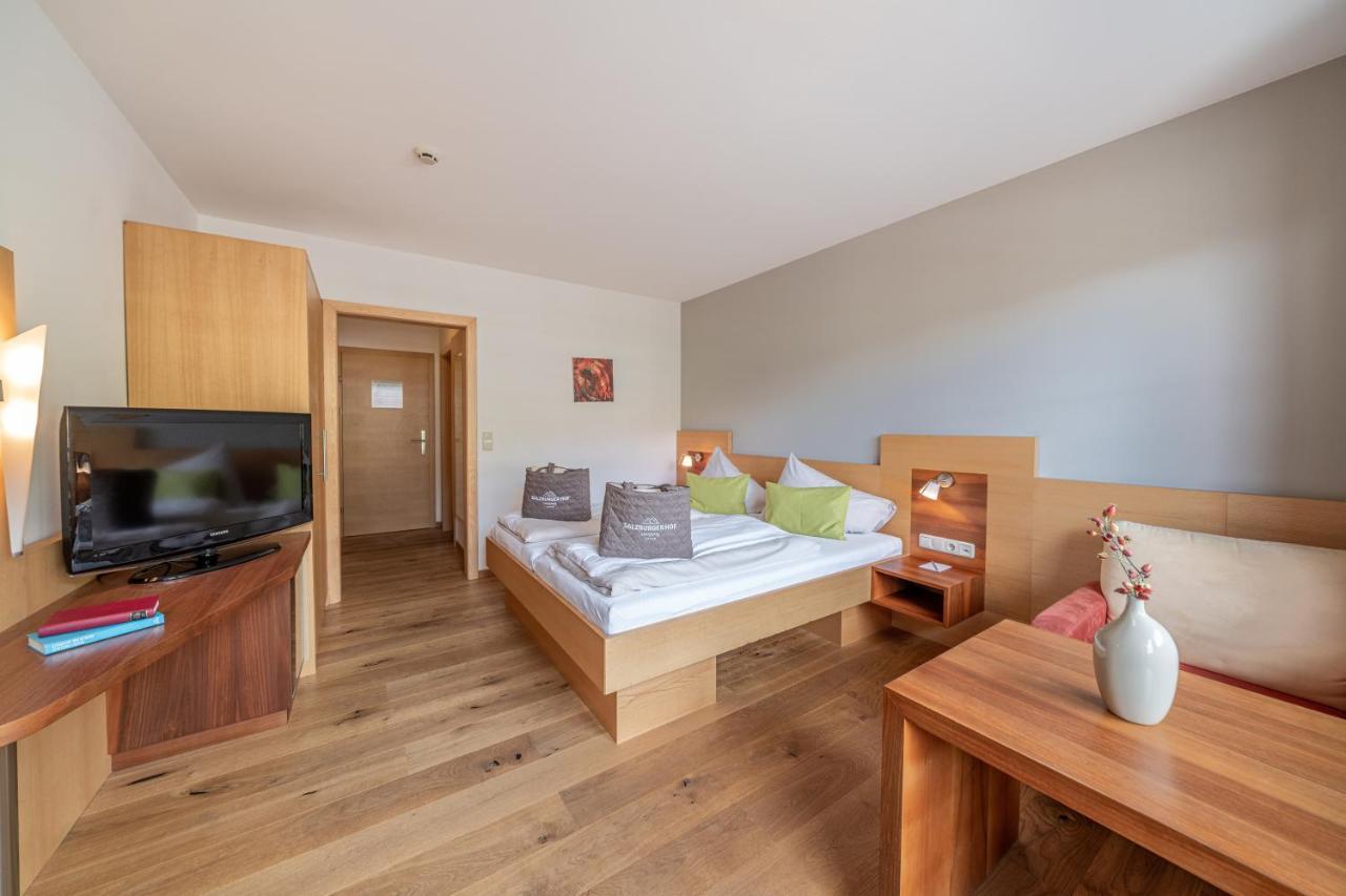 Single Room,1583066869:JPEG