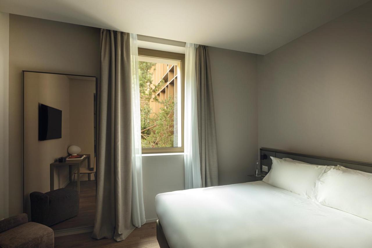 Doppel- oder Zweibettzimmer