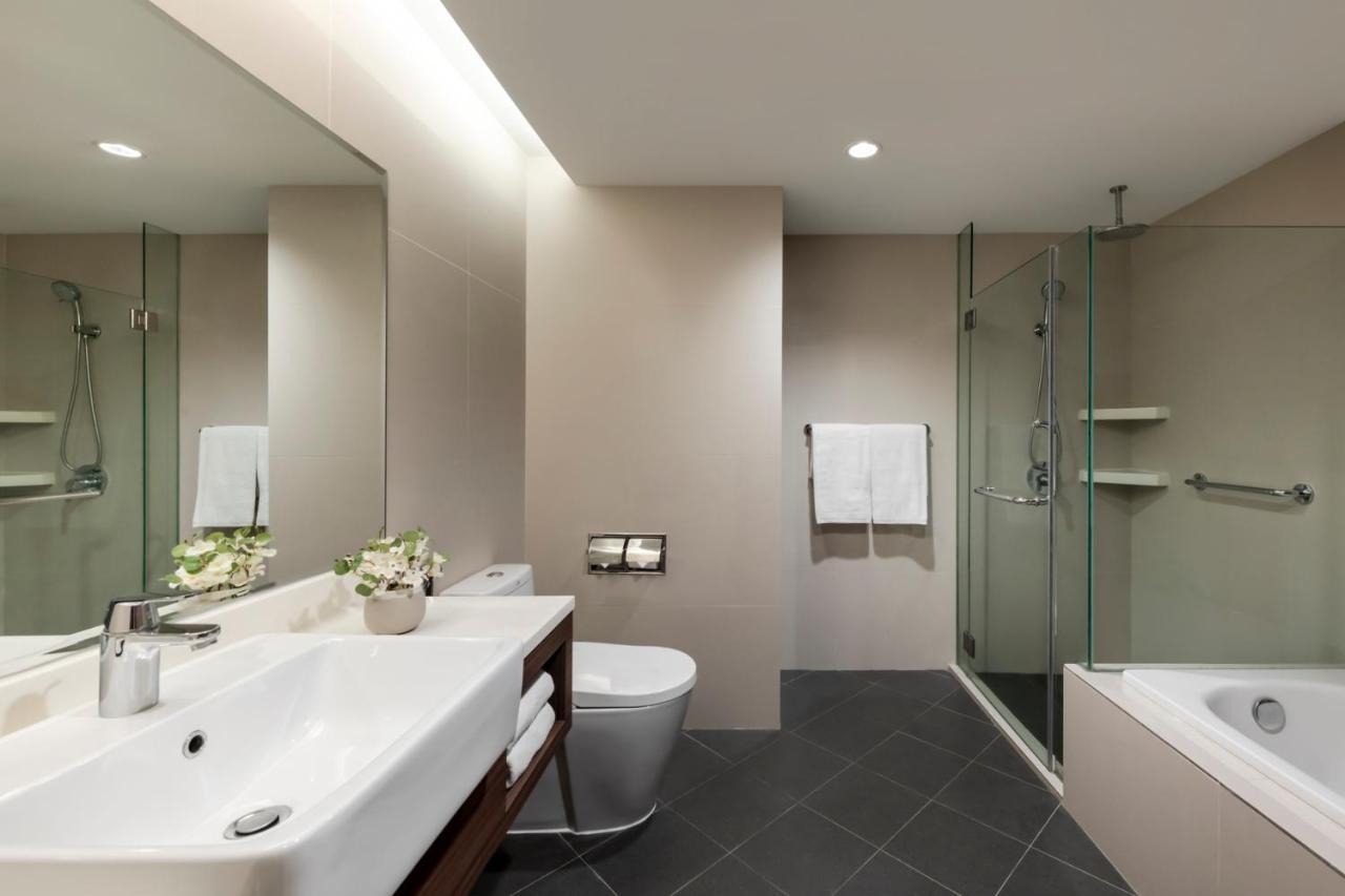 One-Bedroom Premier King