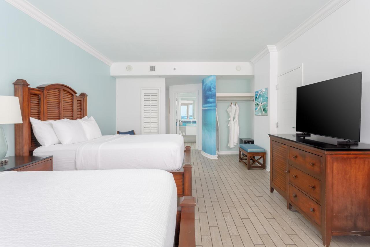 2 Queen Gulf Front with Balcony