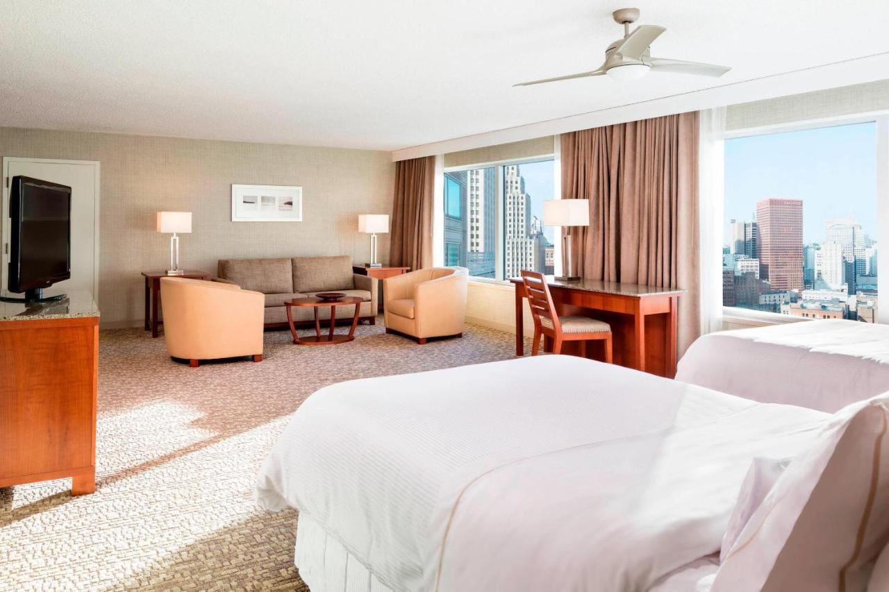 Deluxe Family Suite