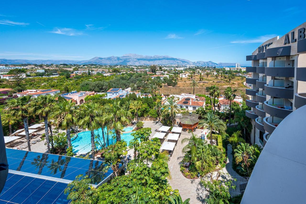 Habitación Doble con vistas a la piscina
