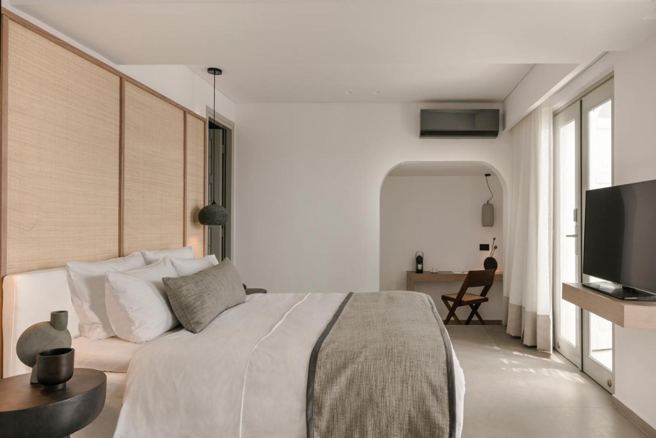 Deluxe Suite with Sea View