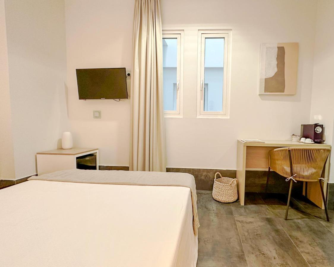 Double Room,1399951664:JPEG