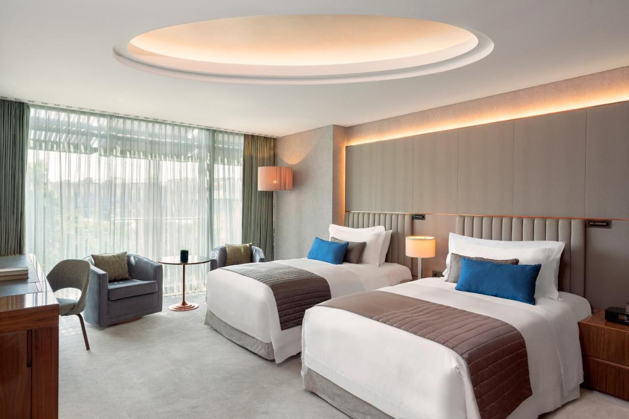 Deluxe Twin Room Macka Park View St Regis Butler Service